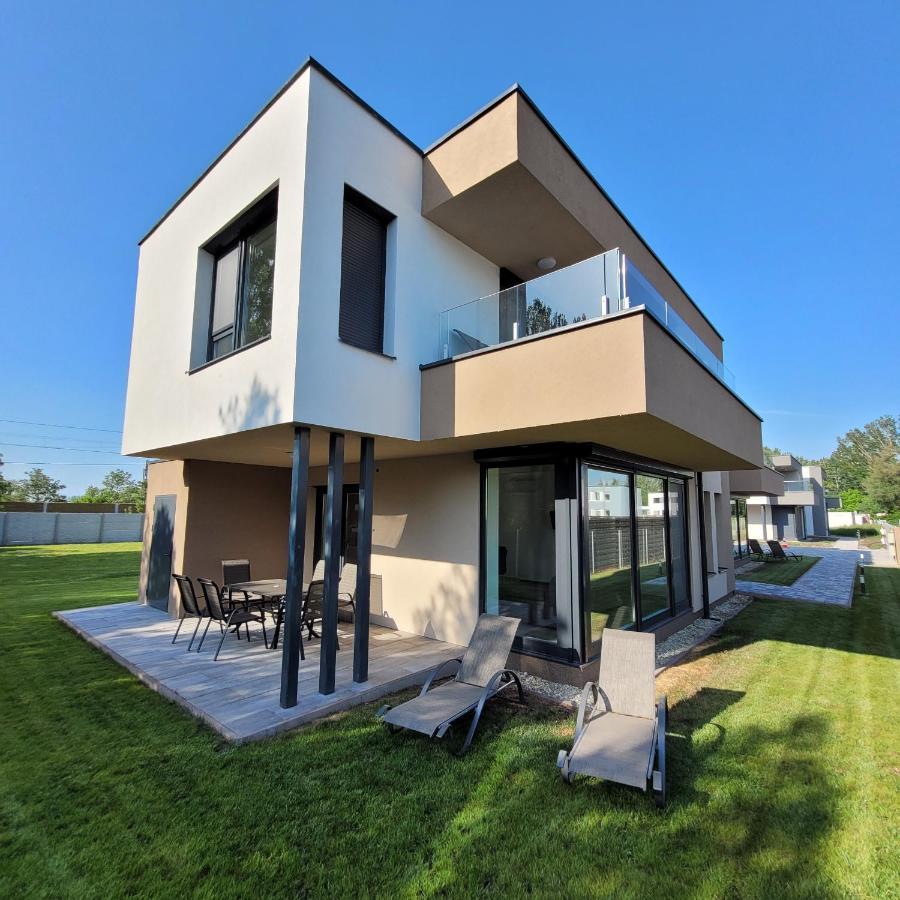 Zea Apartmanhaz Apartamento Balatonfenyves Exterior foto
