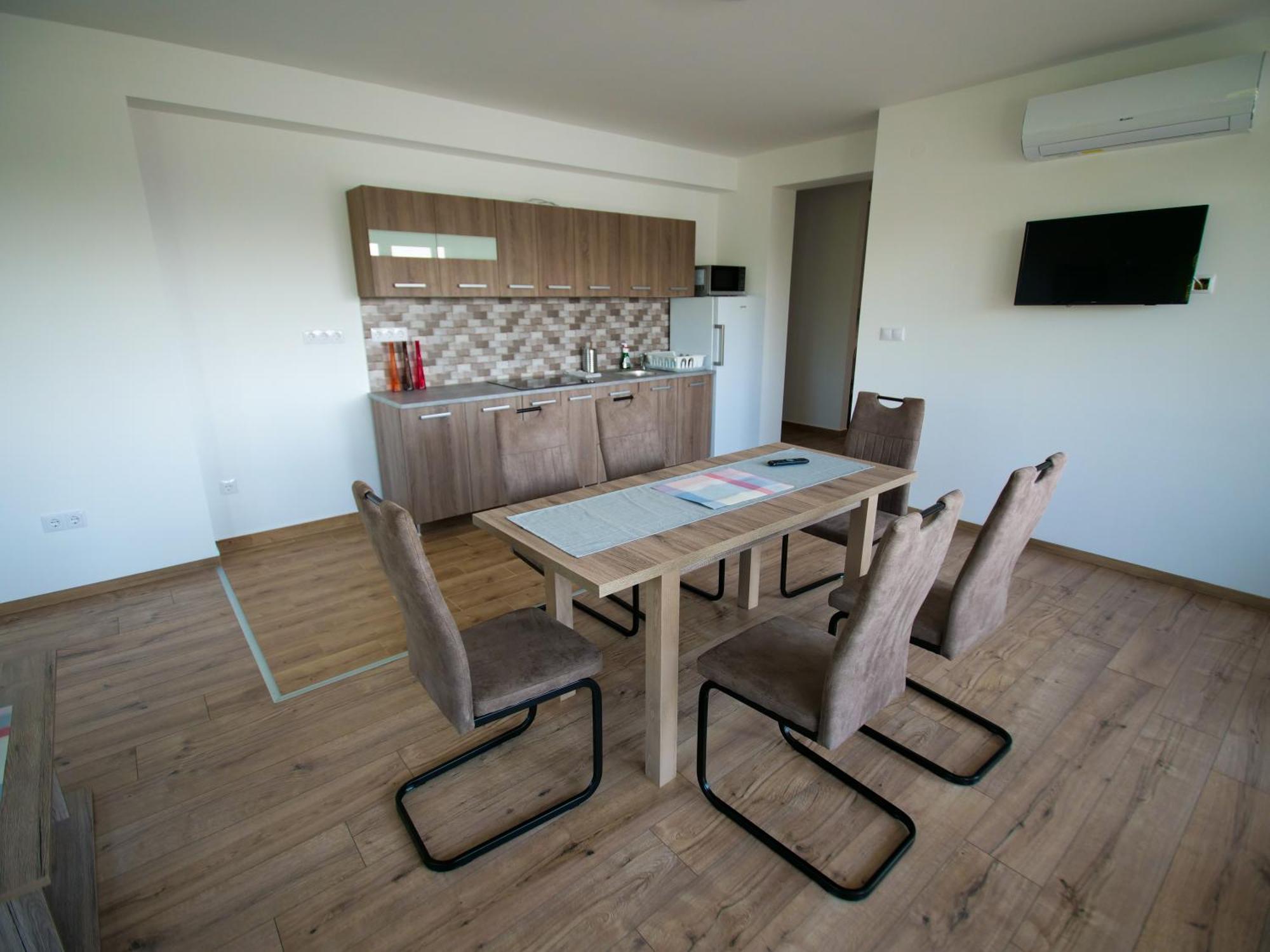 Zea Apartmanhaz Apartamento Balatonfenyves Exterior foto