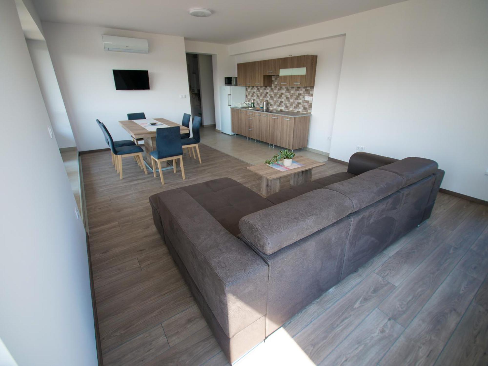 Zea Apartmanhaz Apartamento Balatonfenyves Exterior foto