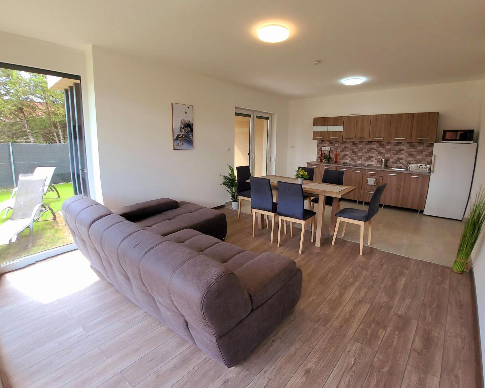Zea Apartmanhaz Apartamento Balatonfenyves Exterior foto