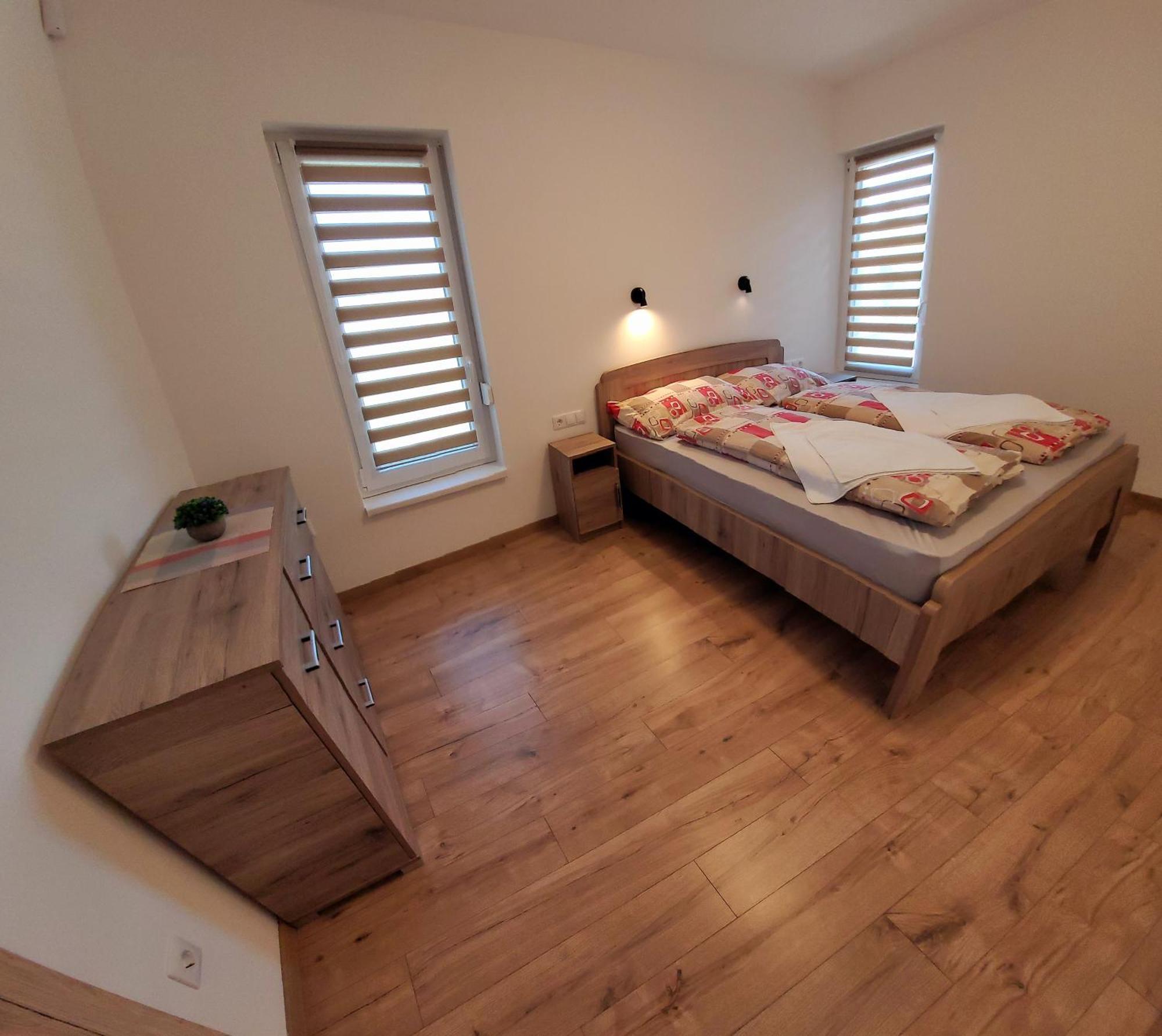 Zea Apartmanhaz Apartamento Balatonfenyves Exterior foto